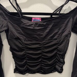 Brand new edikted off the shoulder longsleeve top